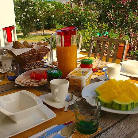 Casa Jardim Peniche Couette-café *